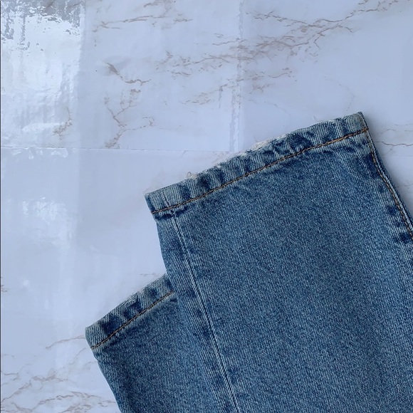 Zara Mom Fit Medium Wash Denim Jeans, size 8 - Picture 3 of 4